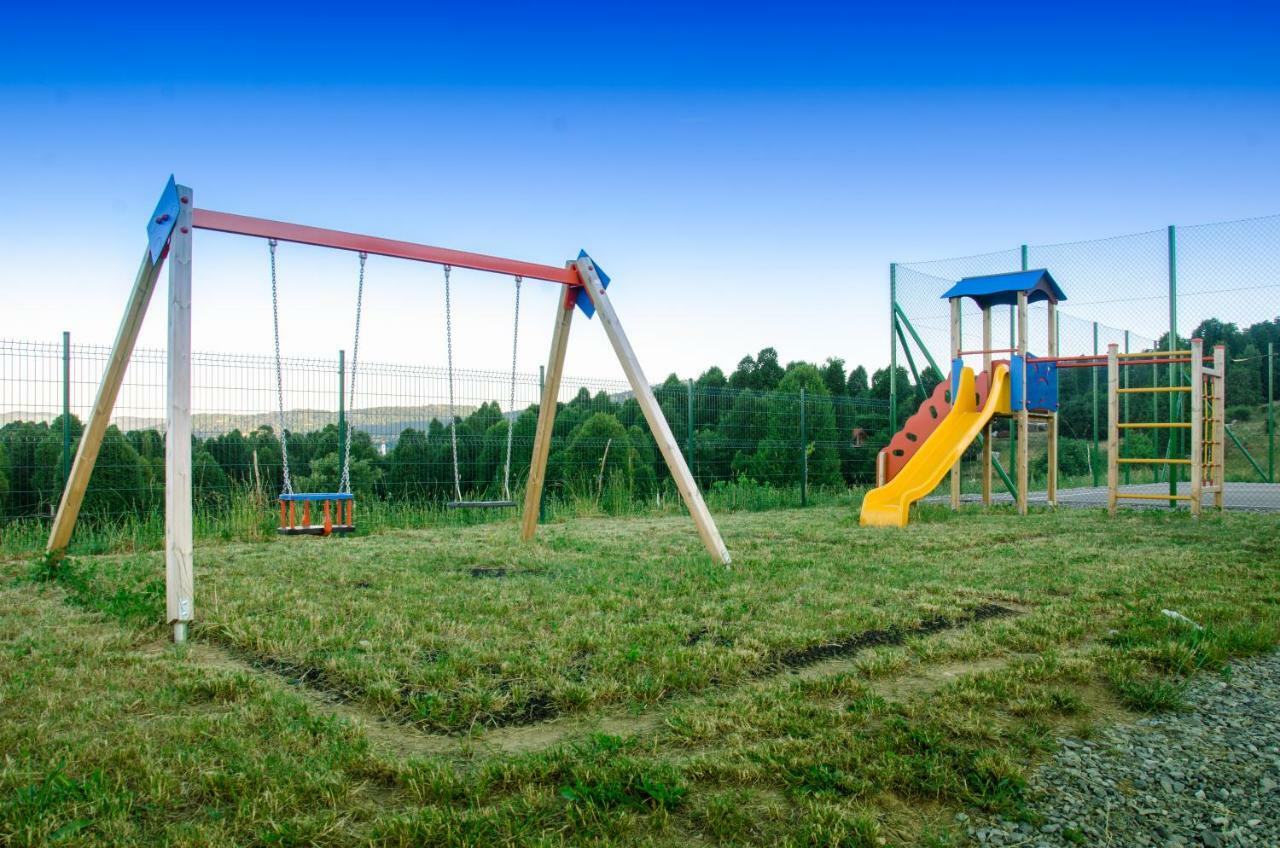 Camp The Sunrise Hill Hotel Pivka Exterior photo